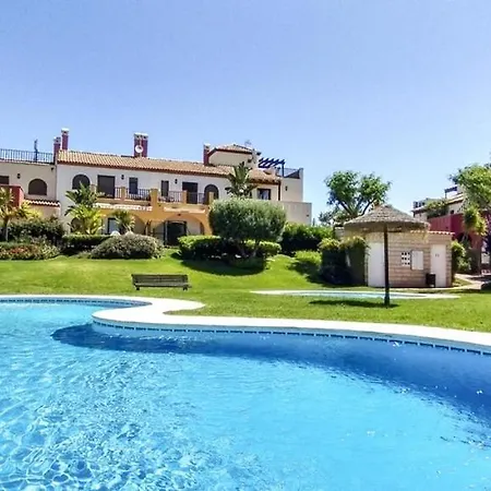 Holiday home Spectacular 3 Bed Townhouse For Summer