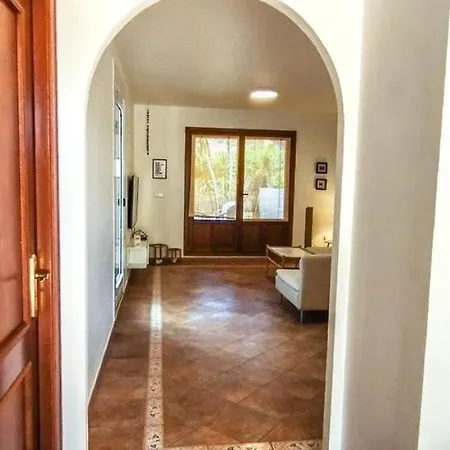 Spectacular 3 Bed Townhouse For Summer Holiday home *