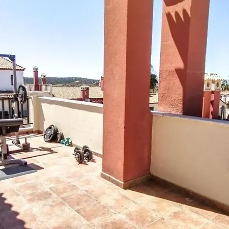 Spectacular 3 Bed Townhouse For Summer