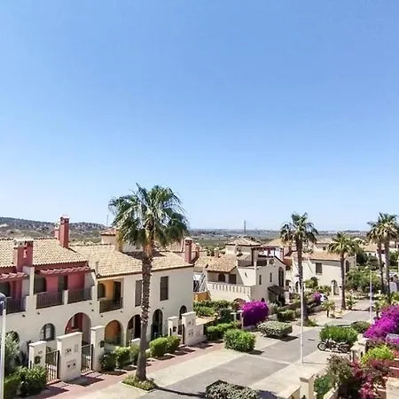 Spectacular 3 Bed Townhouse For Summer