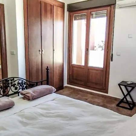 Spectacular 3 Bed Townhouse For Summer בית נופש איאמונטה